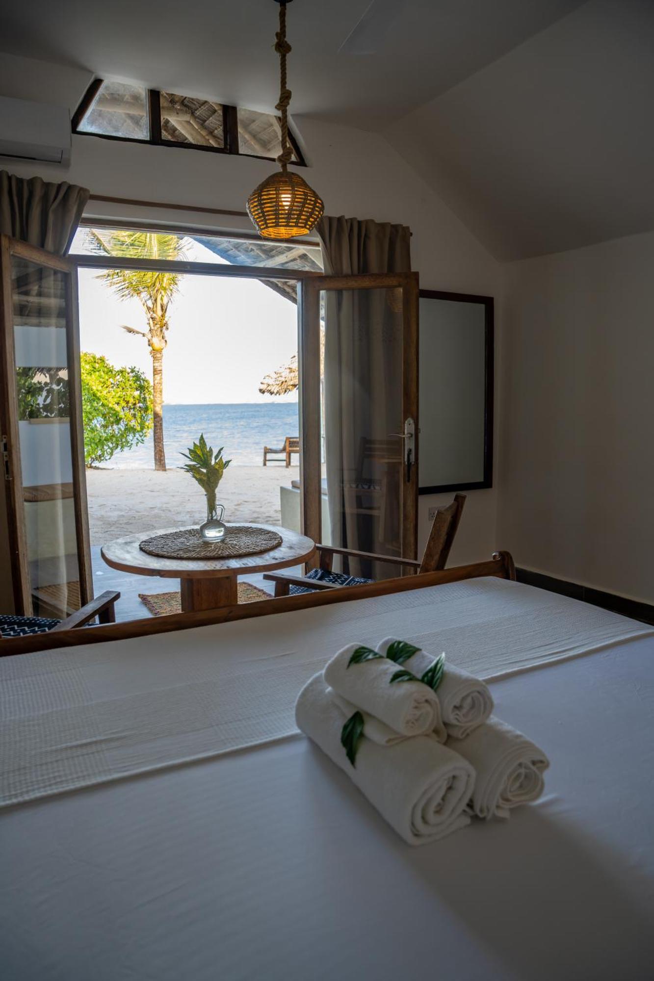 Juana Ocean Villas Makunduchi Esterno foto