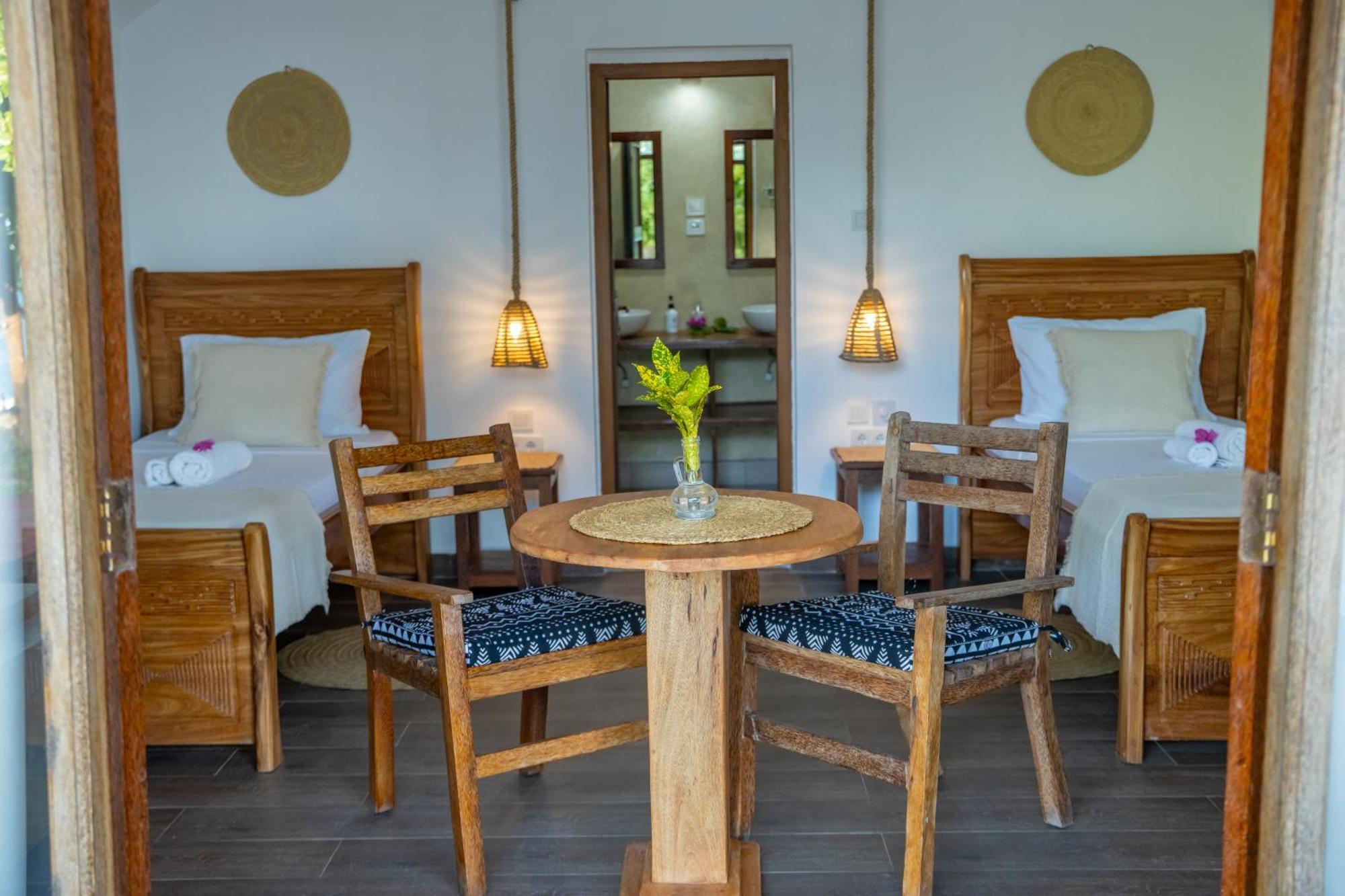 Juana Ocean Villas Makunduchi Esterno foto